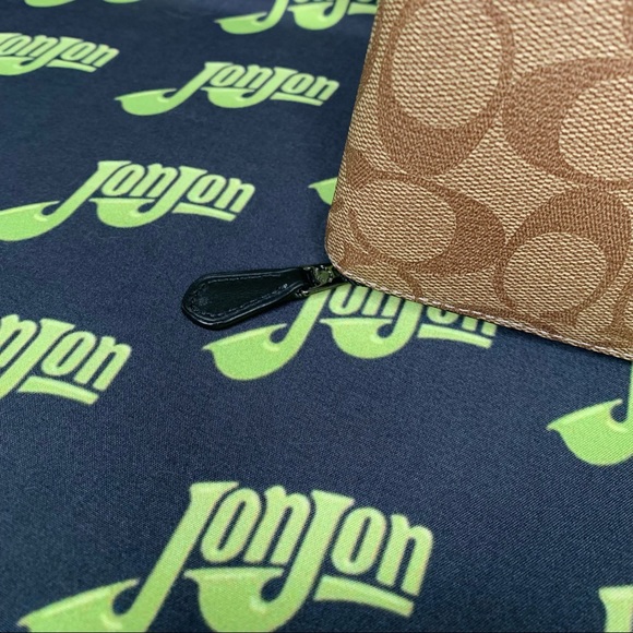 Coach Medium Zip Around Wallet in Signature Canvas - Picture 5 of 8